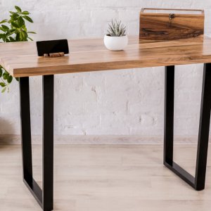 Робота Офісний стіл з деревини горіха з рівним краєм