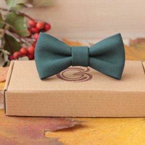 Работа Галстук-бабочка темно-изумрудная