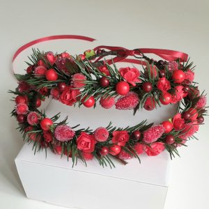 Работа Новогодний венчик с елкой "Ягодка"