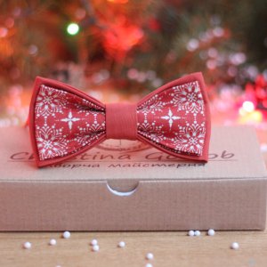 Работа Бабочка новогодняя "Искрящиеся снежинки"