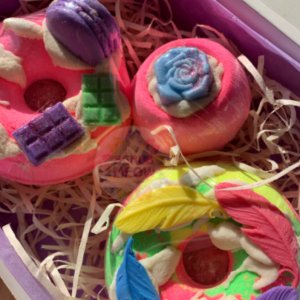 Работа Подарочный бокс бомбочек