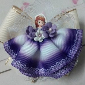 Робота Ошатні бантики для дівчаток