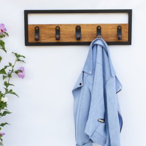 Работа Настенная вешалка из дерева + 5 металлических крючков