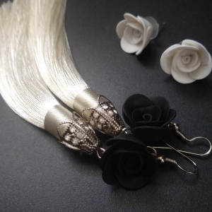 Работа Черно белые серьги две пары