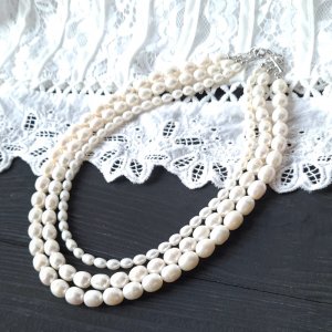 Робота Намисто з натуральних перлів трьохрядне святкове