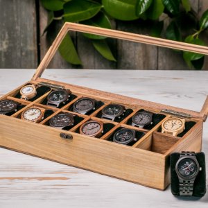 Робота Коробочка для 12-ти годинників зі скляною кришкою