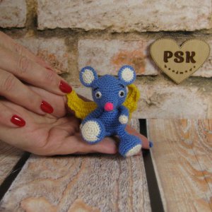 Работа Мышка с крыльями ангела вязанная крючком мягкая игрушка 1