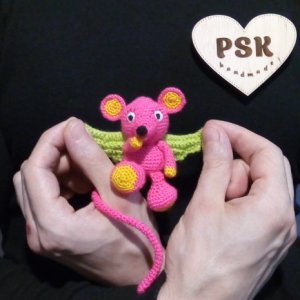 Работа Мышка с крыльями ангела вязанная крючком мягкая игрушка 5
