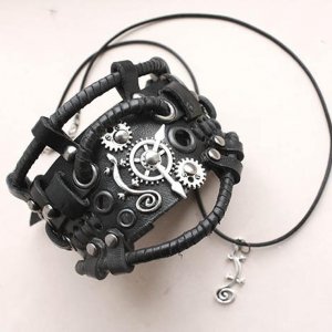 Робота шкіряний браслет 79 кулончик у подарунок