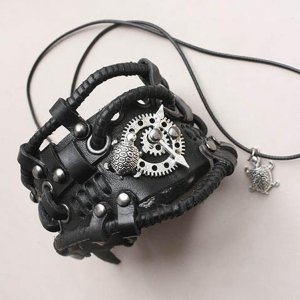 Робота шкіряний браслет 77 кулончик у подарунок