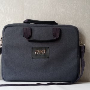 Работа Деловая серая сумка для ультрабука или планшета