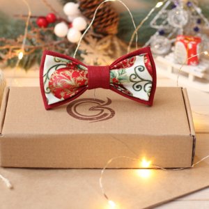 Работа Бабочка новогодняя "Шар красный с золотом"