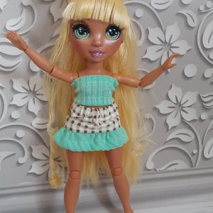 Робота Одяг для ляльок RAINBOW. Спідниця та топ.