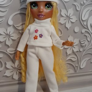 Работа Одежда для кукол RAINBOW. Костюм с шапкой. 