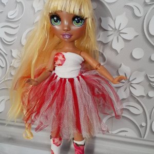 Робота Одяг для ляльок RAINBOW. Вбрання.