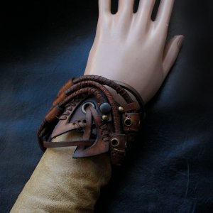 Работа кожаный браслет стимпанк готический стиль 69 