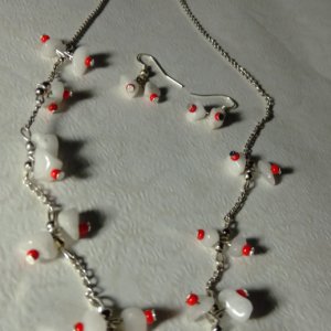 Работа Бусы "Нежность"