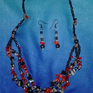 Работа Бусы "Стихия"