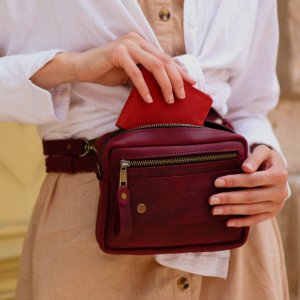 Работа Поясная сумка из натуральной кожи Crazy horse "Chris"