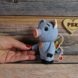 Работа Свинка с крыльями, вязанная крючком мягкая игрушка хрюшка 2