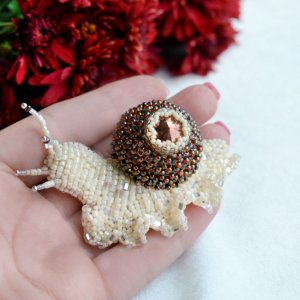 Работа Брошь ручной работы - "Улиточка"