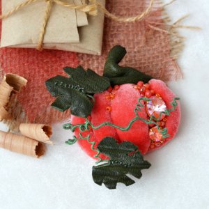 Робота Брошка ручної роботи - "Оксамитовий гарбуз"