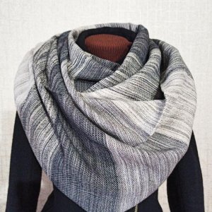 Робота Теплий шарф. Широкий, домотканий