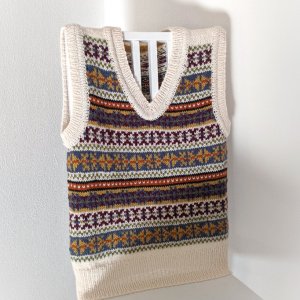 Работа Жакардовий жилет РЕТРО