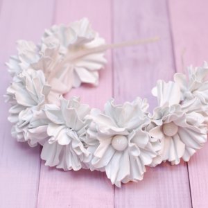 Робота Обруч обідок з білими квітами