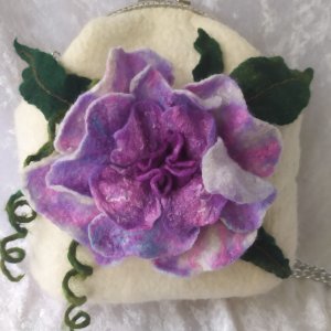 Робота Сумочка весняна, весільна, сумка на випускний