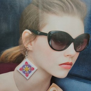 Робота Вишиті сережки "4 сторони світла"