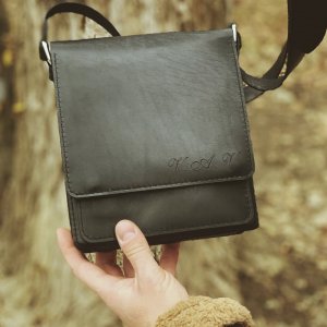 Работа Сумка планшет из натуральной кожи ручной работы.