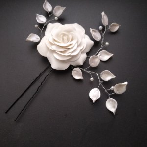 Работа Свадебная шпилька с белой розой