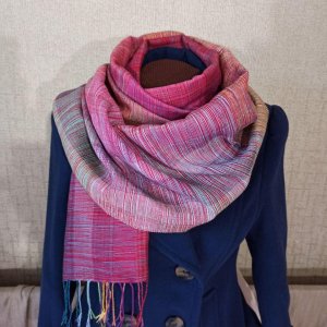Робота Шарф  домотканий 100 відтінків рожевого