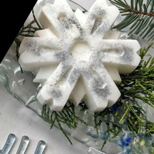 Работа Мило-снежинка