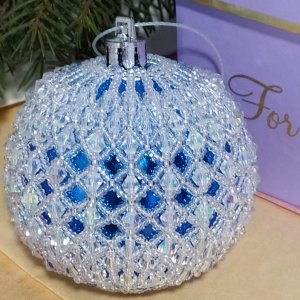 Работа Новогодняя игрушка голубой хрусталь