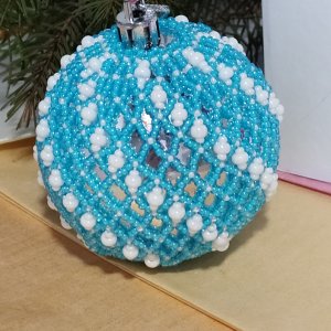 Робота Новорічна іграшка біло-блакитна куля