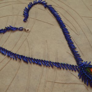 Работа Колье "Перо павлина"