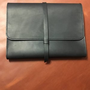 Робота Шкіряна сумка для ноутбука Augusta