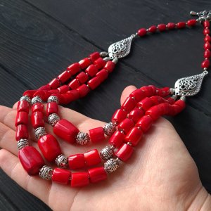 Робота Намисто з натуральних червоних коралів