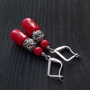 Робота Сережки з натуральними коралами та срібними застібками № 400