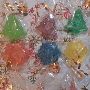 Работа Зимние мыло с пожеланиями внутри 