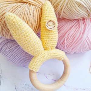 Работа Вязаный грызунок кролик. Шуршалочка. Вязаный грызунок