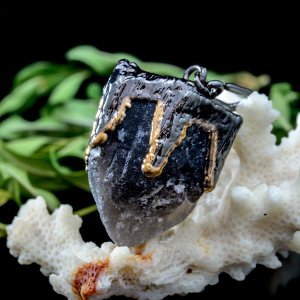 Робота Кулон: "Внутрішня тьма" 81/20