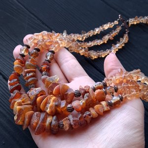 Робота Намисто з натурального бурштину та кварцу