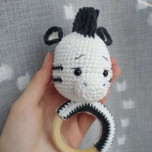 Работа Погремушка / погремушка / грызунец зебра