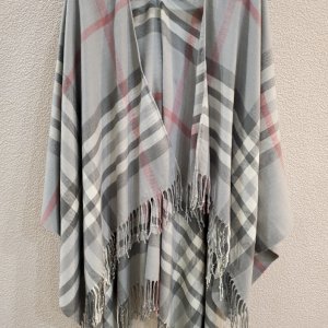 Робота Жіноче пончо