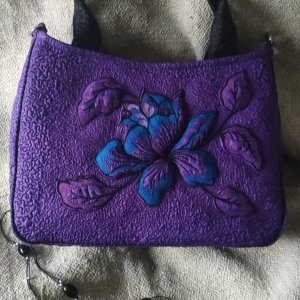 Работа Сумка с вышивкой из плащевки
