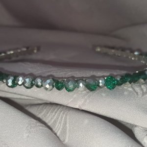 Работа Обруч зеленый с серебром