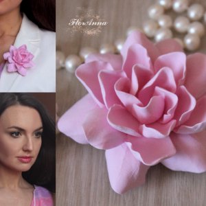 Работа Розовая заколка брошь гардения